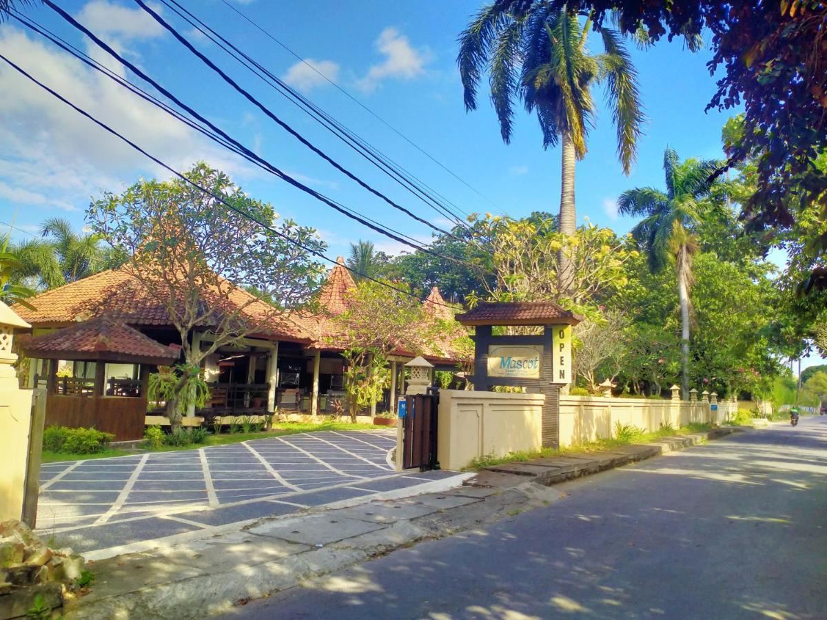 Mascot Hotel เซงกีกี ภายนอก รูปภาพ